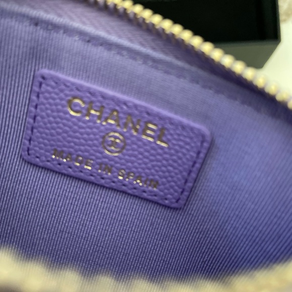 Chanel 20s flap zip card holder - Picture 9 of 11